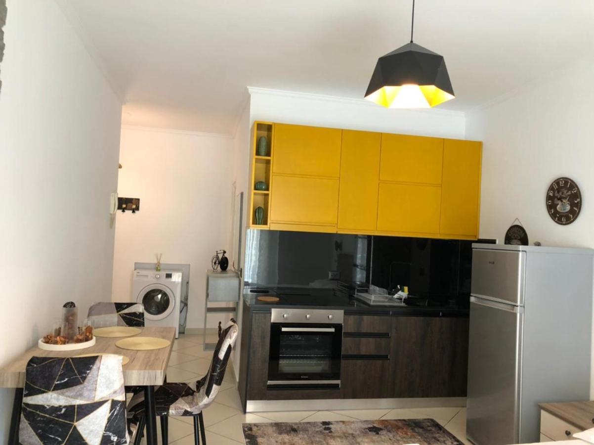 Sunset Apartments Lungomare Vlorë Buitenkant foto